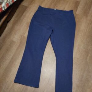 Only Necessites  22WP  waist 35  inseam 12 1/2 length 37 EX COND